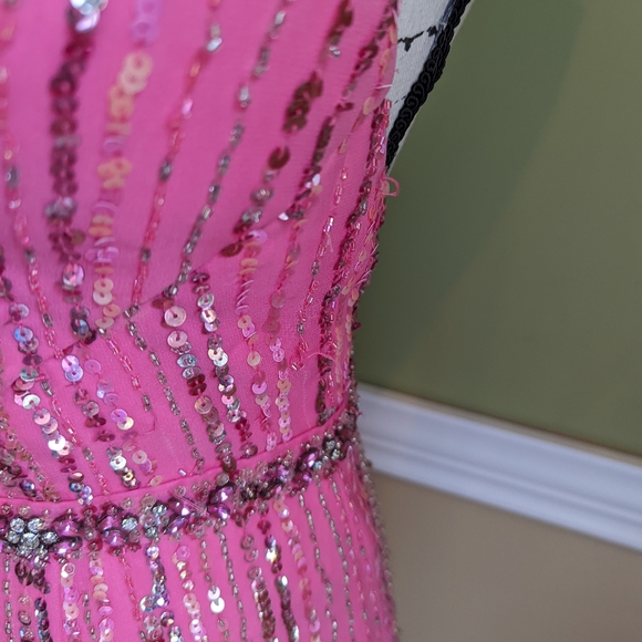 Tony Bowls Paris gown - Picture 12 of 16